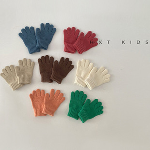 Children's gloves 2023 autumn and winter New pure color Western style finger warm baby winter outdoor wear fashion gloves