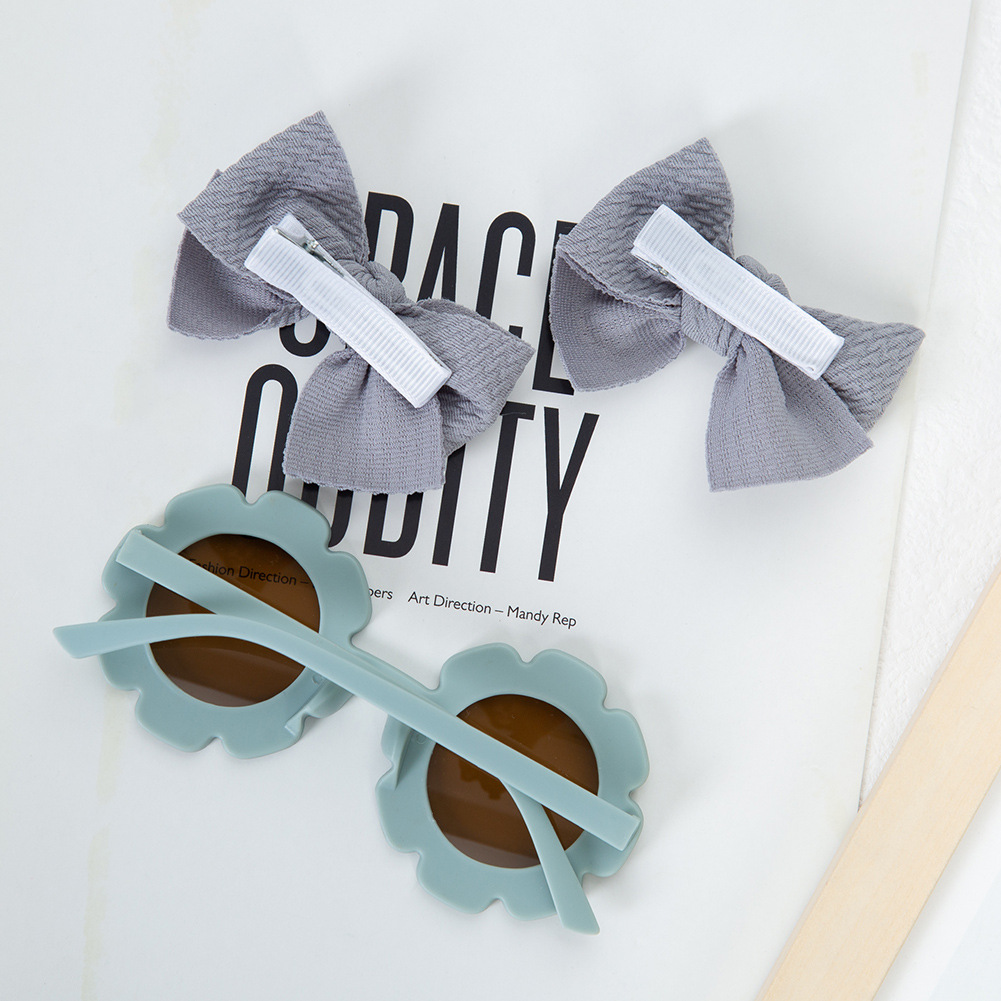 Children's Sunflower Sunglasses Hairpin Set Fashion Simple Boys and Girls Baby Anti-ultraviolet Eye Protection Toy Sunshade Mirror