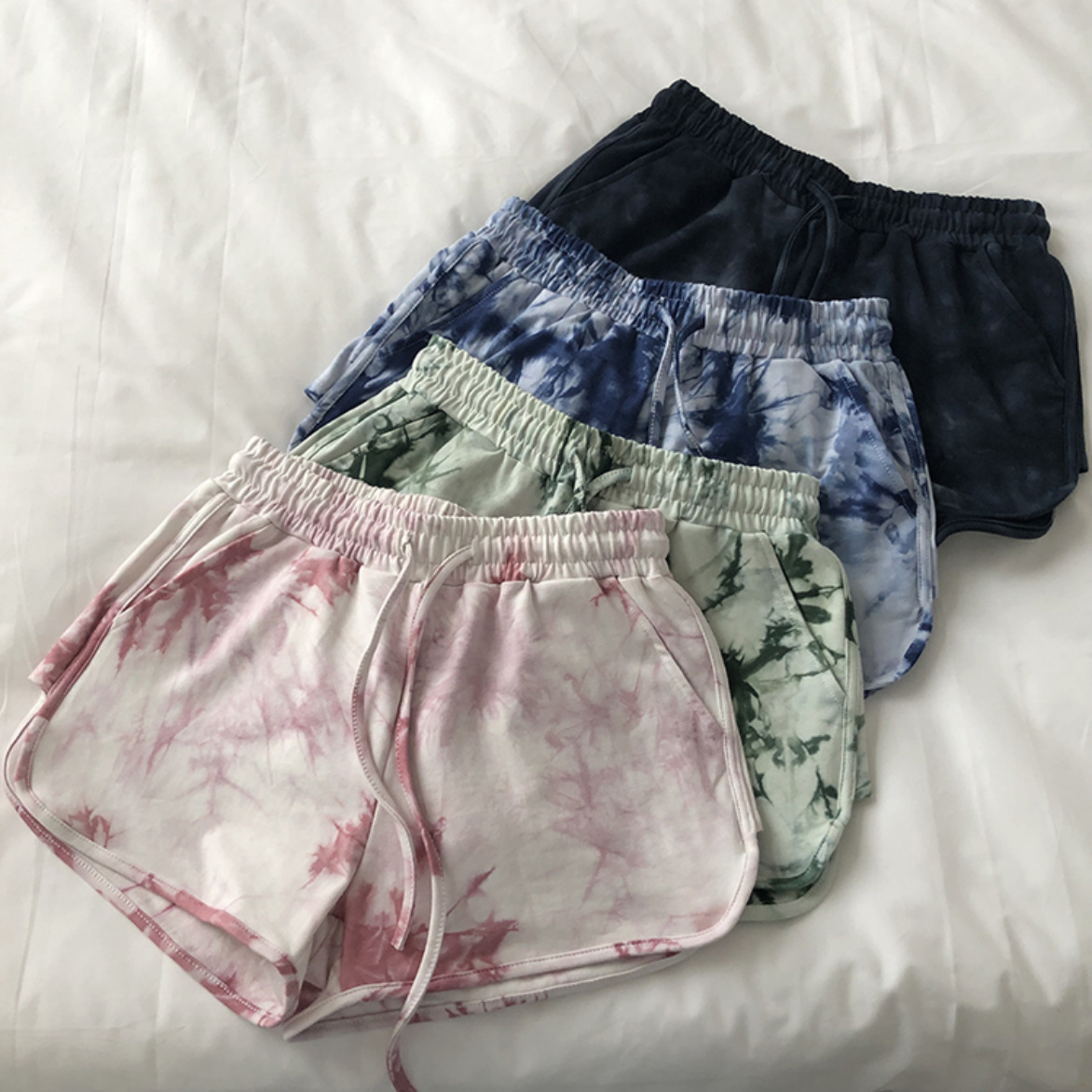 Cross-border tie-dye sports pants women's loose wide-leg casual gradient shorts running hot pants Thailand beach pants