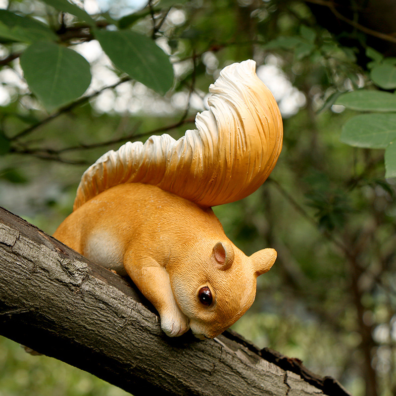Simulation animal Squirrel Sculpture pendant courtyard ornaments garden landscape decoration squirrel props resin crafts