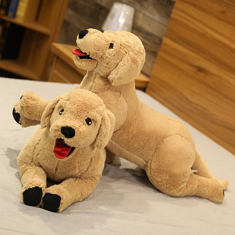 国境を越えてアニメスーパーの同じラブラドールの黄色い犬のぬいぐるみ犬のぬいぐるみ|undefined