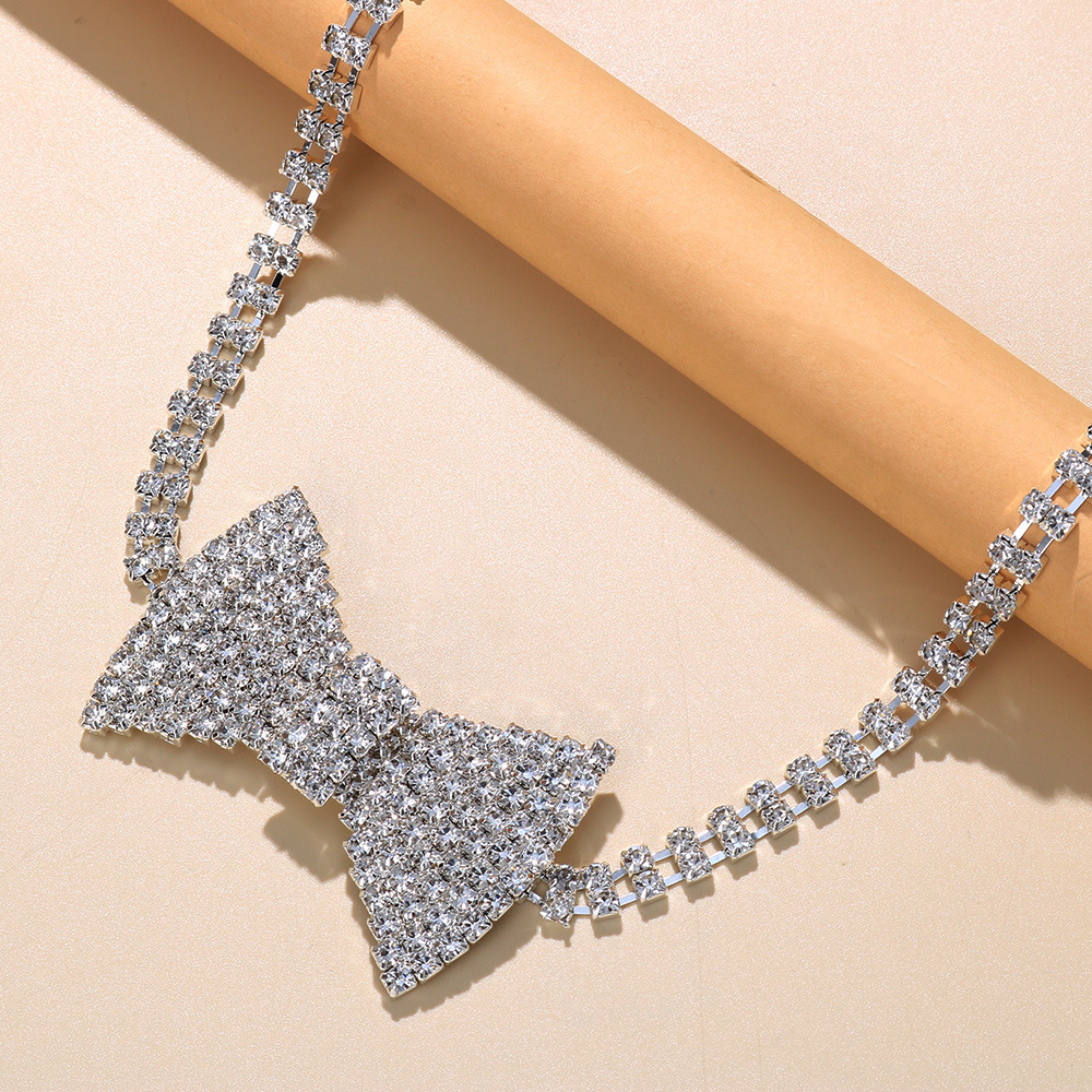 Cross-border new rhinestone bow necklace fashion bow tie necklace sexy nightclub uniform style necklace choker