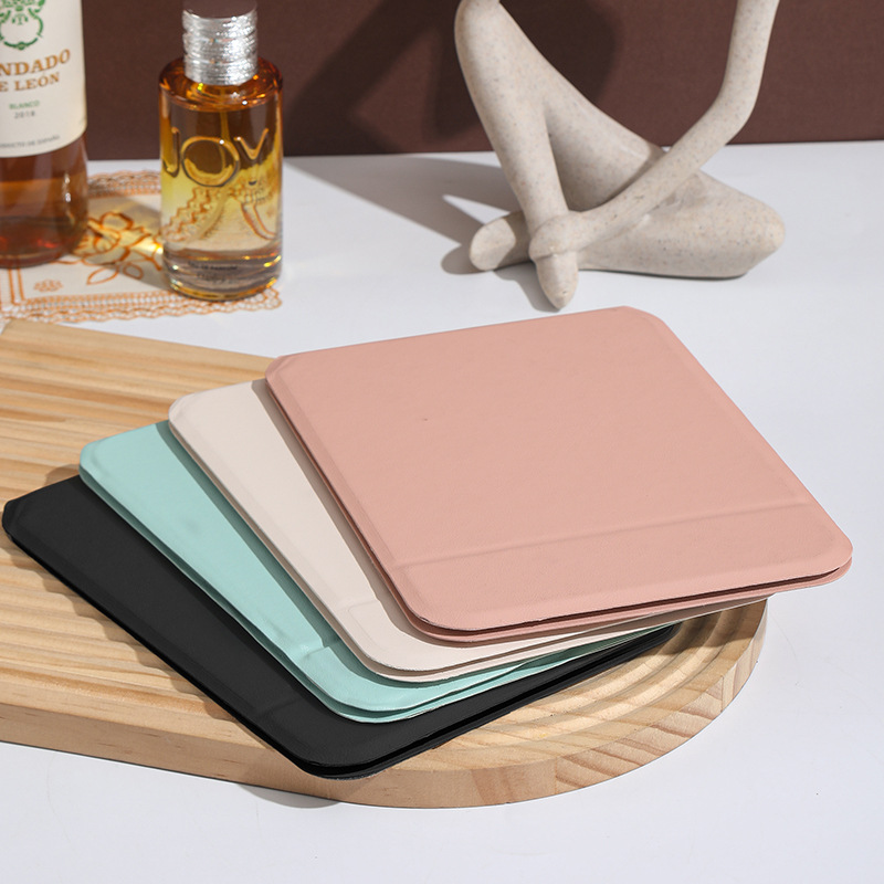 PU Leather Mirror Portable Folding Makeup Mirror Square Large and Medium-sized small size Portable Beauty Makeup Makeup Makeup Princess Mirror Retro Mirror