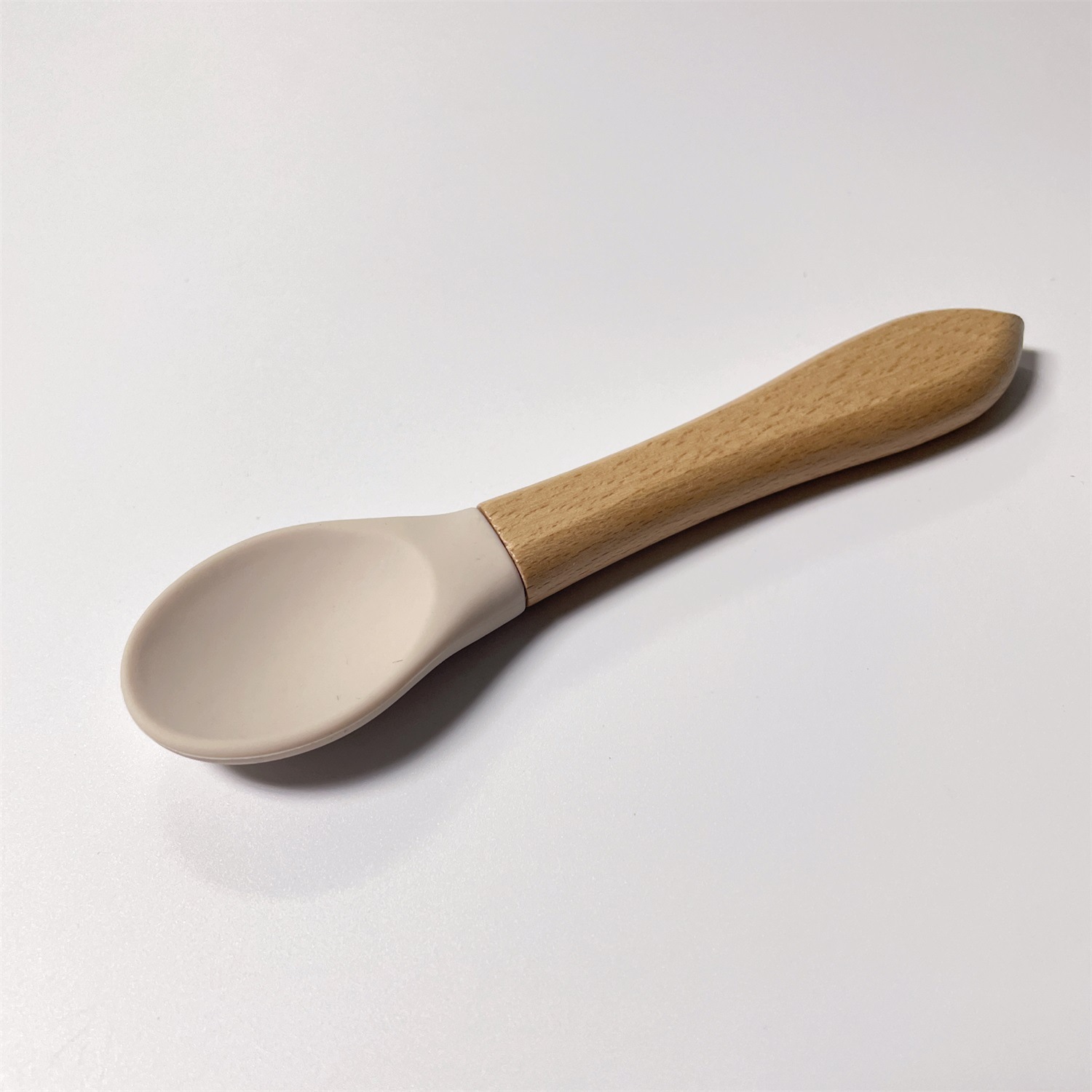 Off-white-single spoon