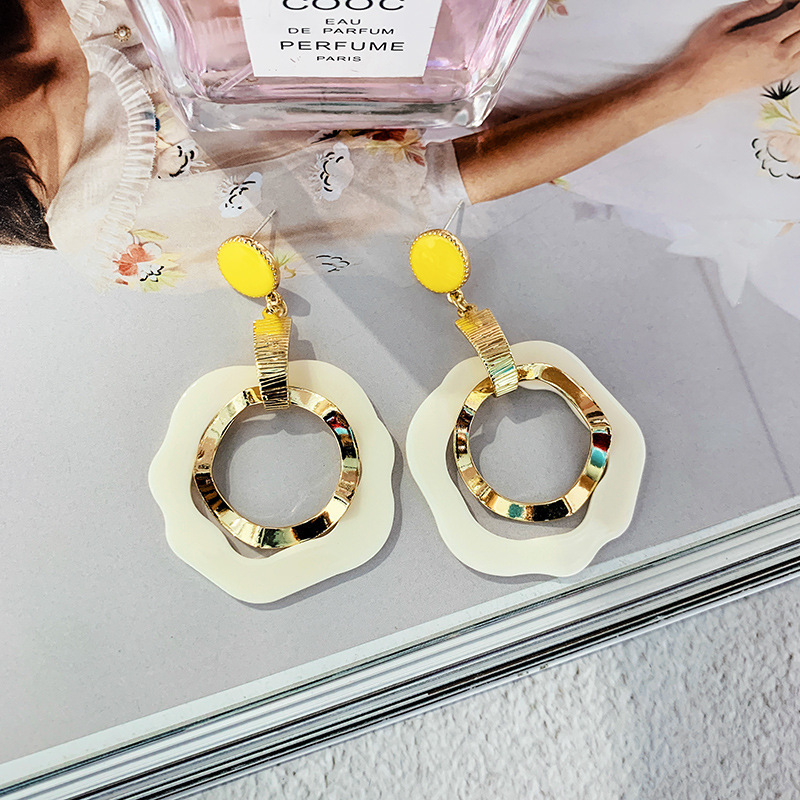Silver needle South Korea east gate geometric round acrylic earrings fashion temperament earrings simple personality earrings wholesale