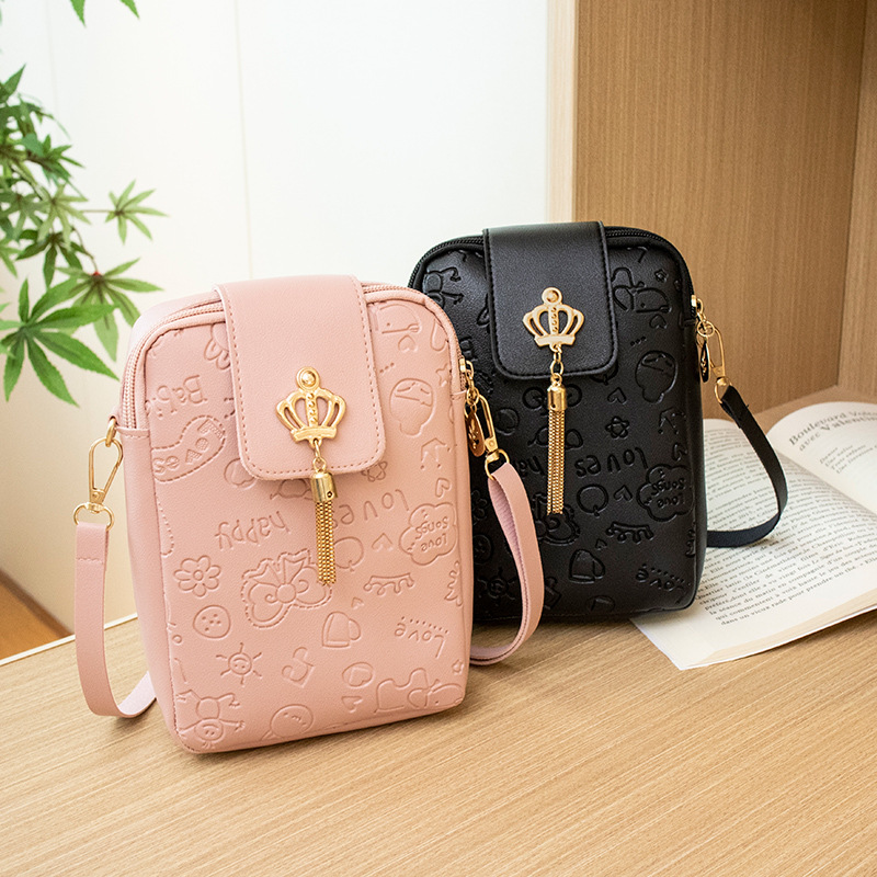 Fresh and sweet mobile phone bag 2022ladies bag cross-border exclusive bag women's casual simple embossed messenger bag