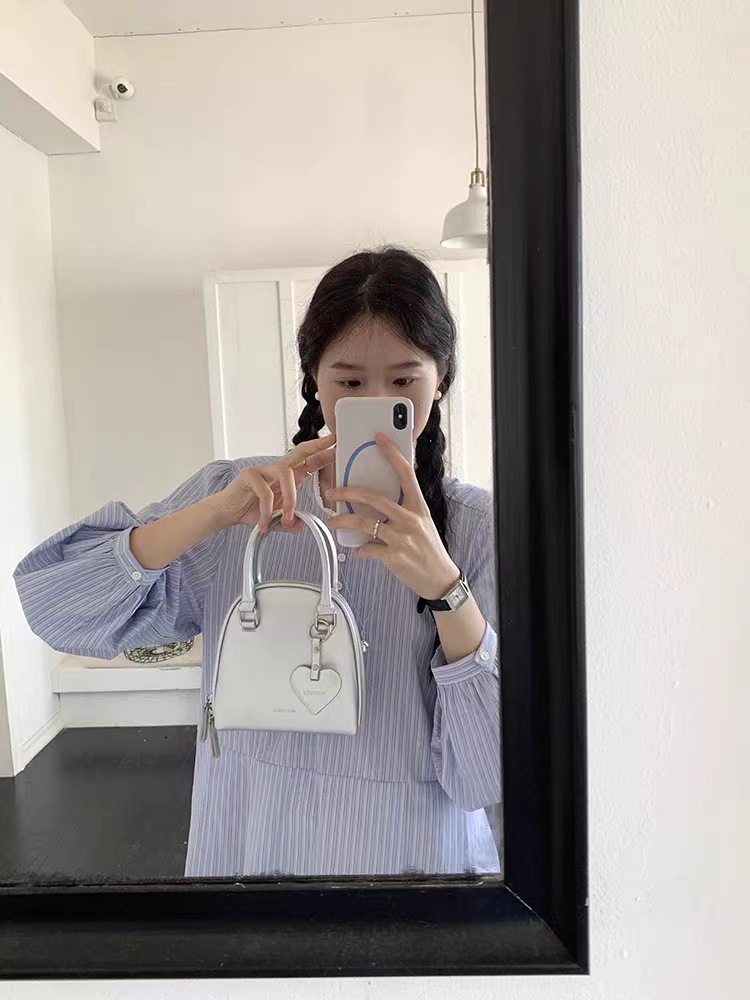 Meat and Meat Chen Whiterm Korean Niche Design Women's Bag New Cute Portable Shell Bag Single Shoulder Crossbody Small Bag