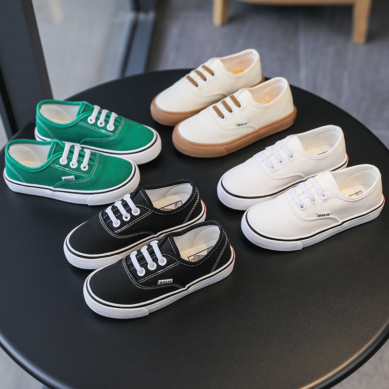 Slip-on Children's White Shoes 2023 Spring and Autumn New Kindergarten Indoor Performance Shoes for Boys and Girls