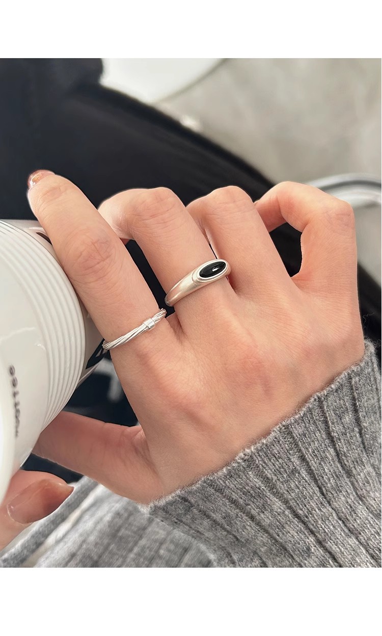 S925 Sterling Silver Small Square Twisted Line Very Fine Texture Ring Women's Ins Niche Design All-match Stacked Open Ring_voghion.com