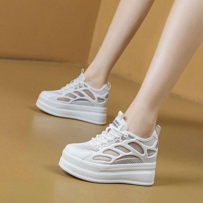 2025 Women's Shoes New Style Platform Mesh Sports Casual Shoes Explosive Internet Celebrous Breathable Trendy White Shoes Sandals