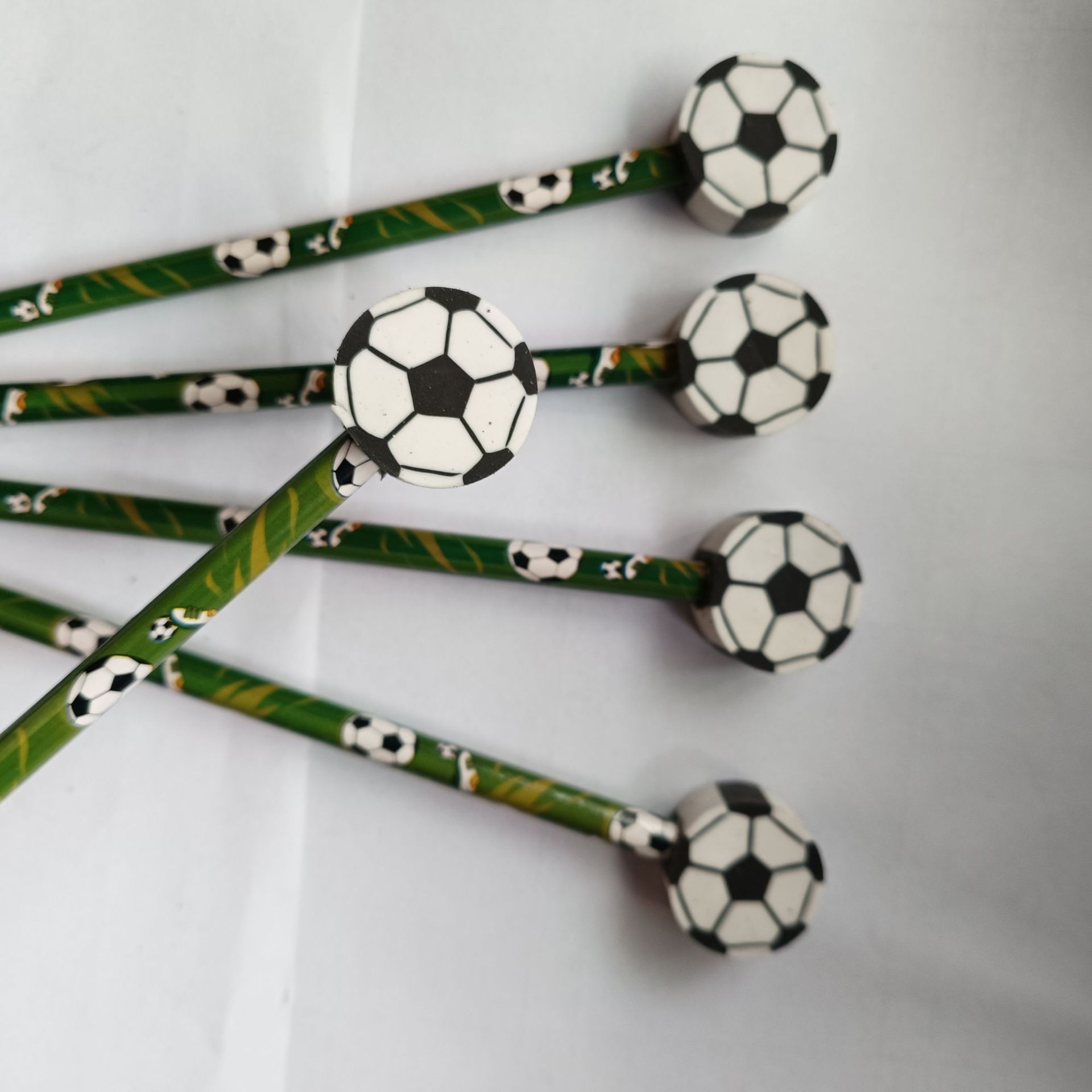 HB pencil cute cartoon football pencil football shape primary school student football environmental protection non-toxic wooden pencil