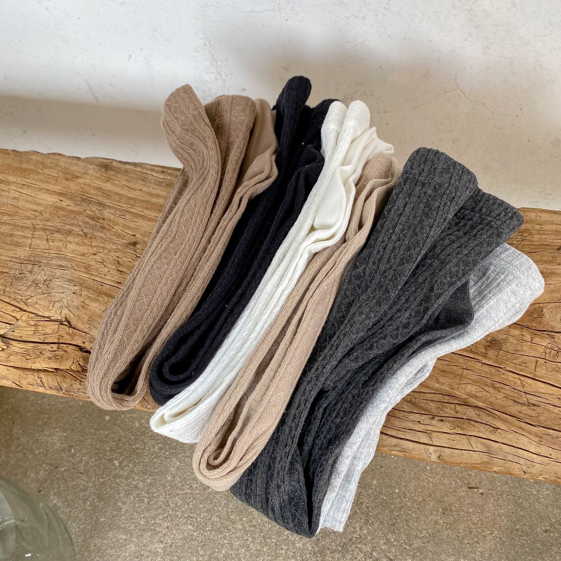 ins Girls Leggings Spring and Autumn 2022 Solid Color Twist Baby Leggings High Waist Foot Leggings