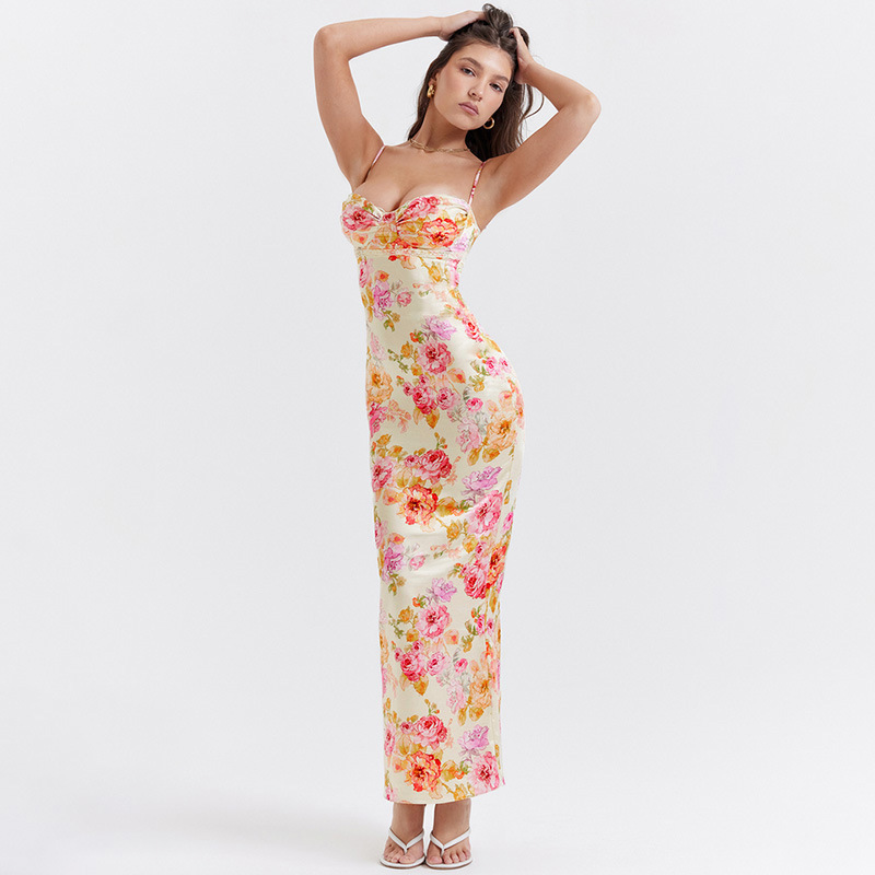 Europe and the United States summer new ins hot girl style milk silk material lace chest pleated long slim dress