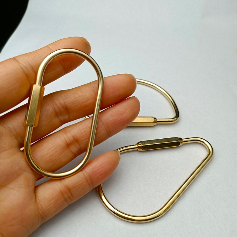シンプルな黄銅のo型は水滴を掛けてd型を掛けます。|undefined