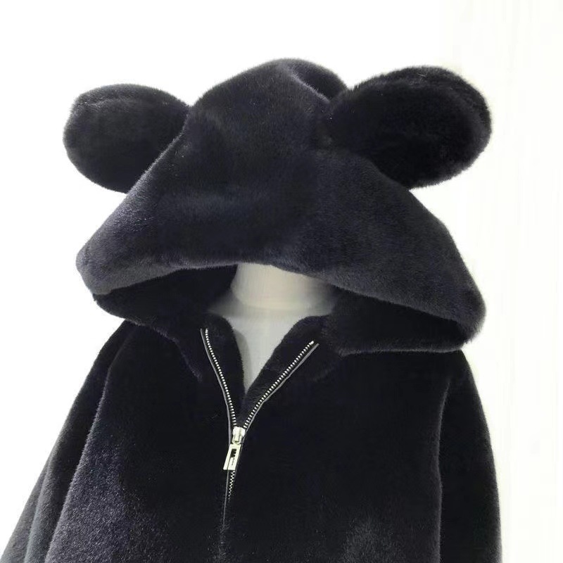 Giacca in pelliccia di media lunghezza con cappuccio e orecchie d'orso carine e larghe in pelliccia spessa invernale 2023 per donna_voghion.com