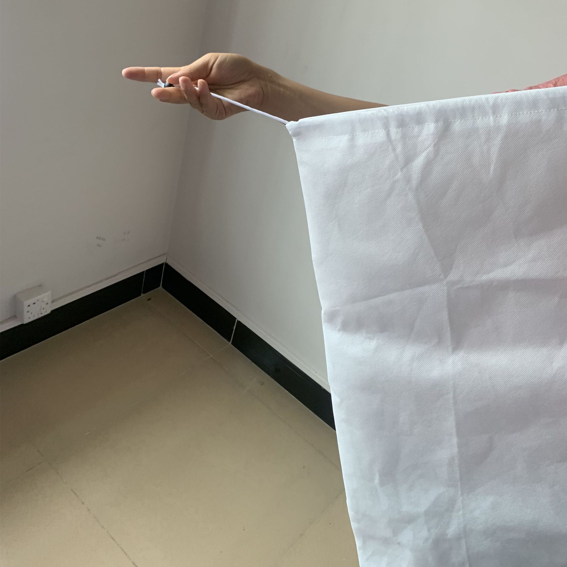 Plant Anti-freezing Cover Autumn and Winter Anti-freezing Cover Protective Bag Plant Anti-freezing Bag Non-woven Fabric Anti-freezing Cover