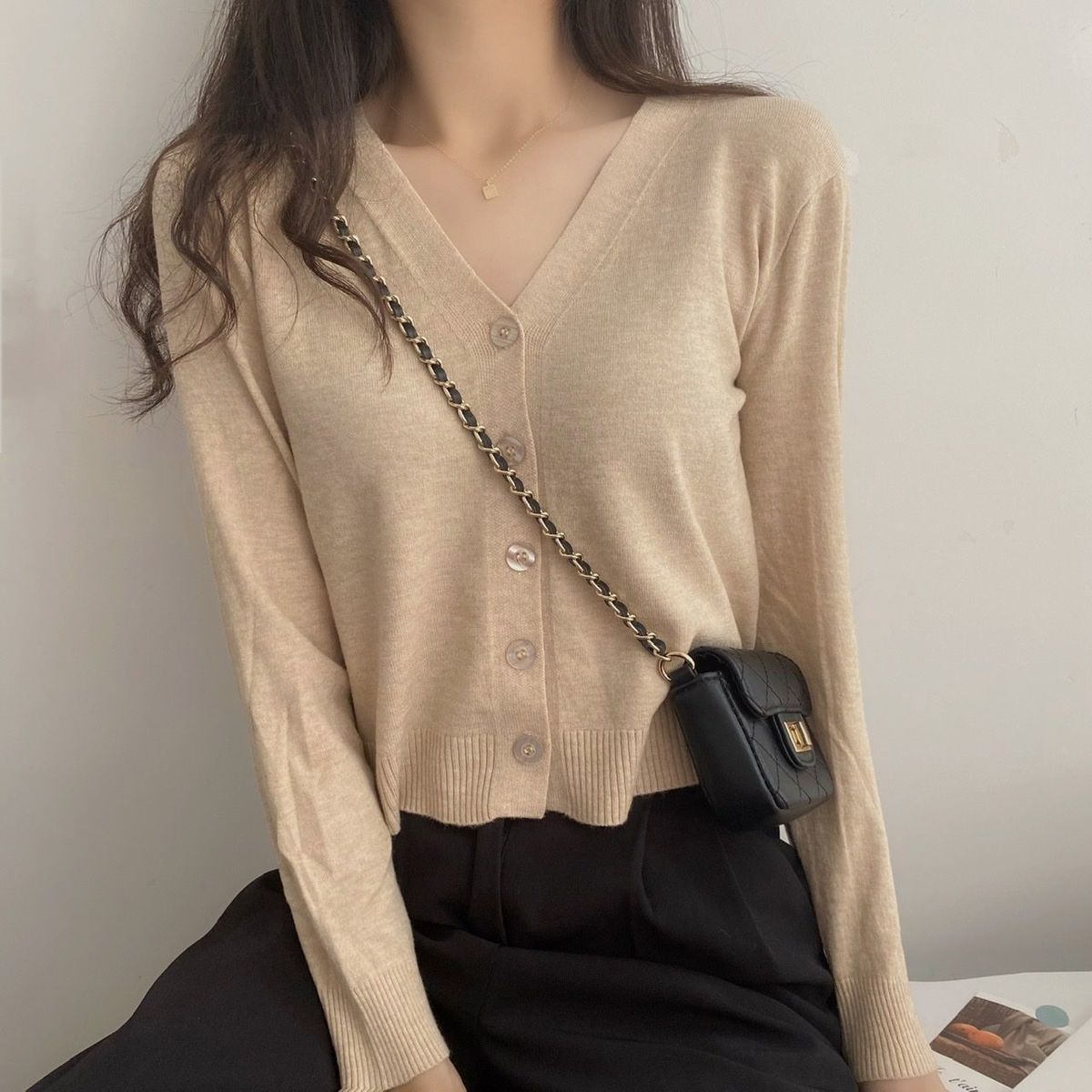 Southeast Asia 2022 New Women's Long-sleeved Sweater All-match Short V-neck Cardigan Coat Women's Sweater Women's Top_voghion.com