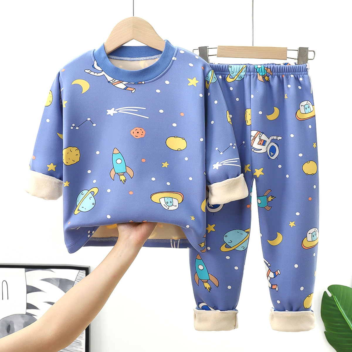 Children's Thermal Underwear Set Men's Middle Children's and Girls' Fleece-Lined Thickened Autumn Clothes Autumn Trousers Baby's Pajamas Infants' Children's Clothing