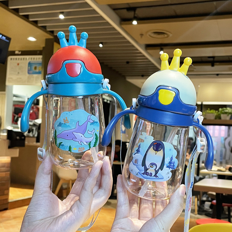 Straw water Cup children with handle plastic cup love baby strap portable out kindergarten Primary School students direct drinking cup