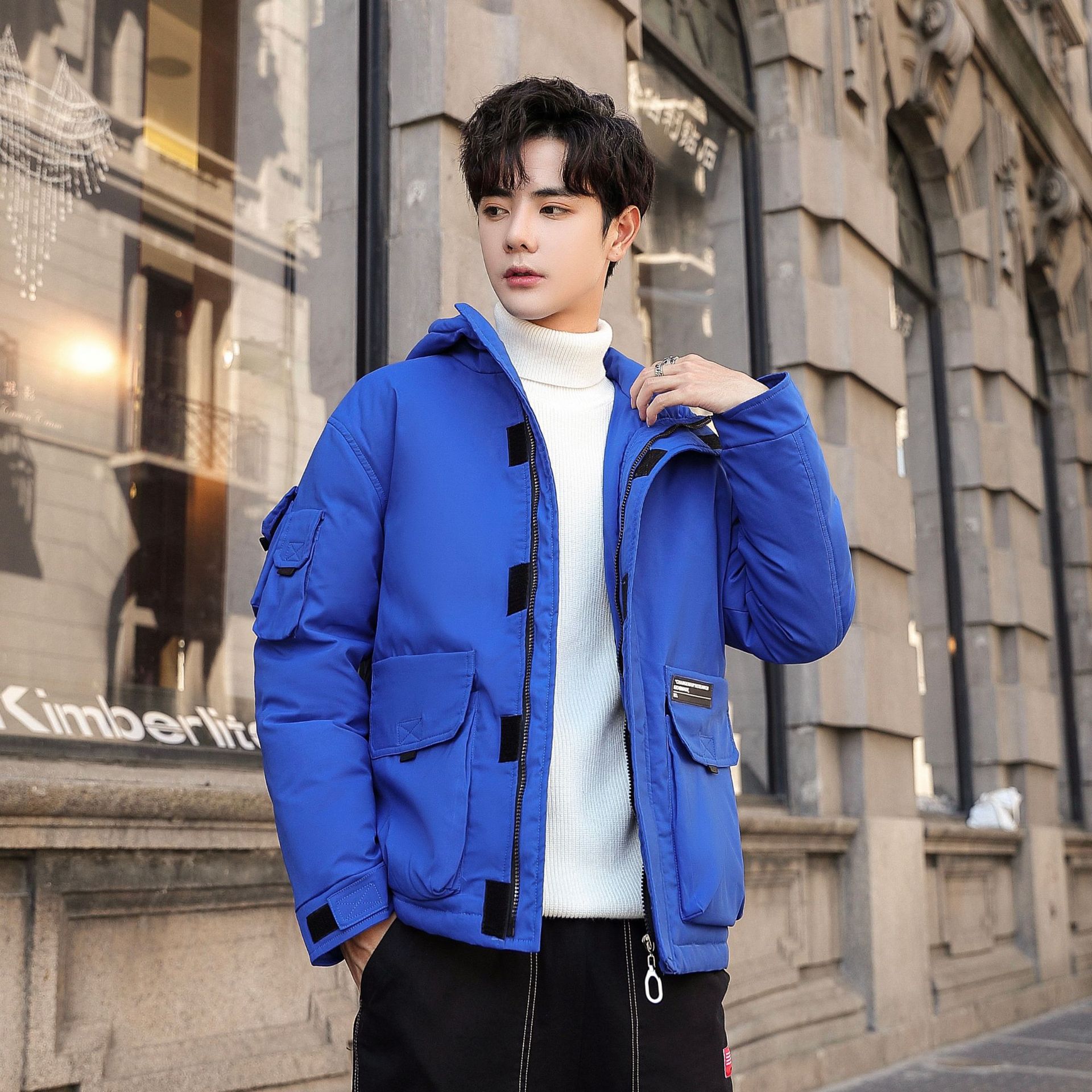 Broken size clearance young men's down jacket men's short thickened hooded winter jacket young students winter fashion