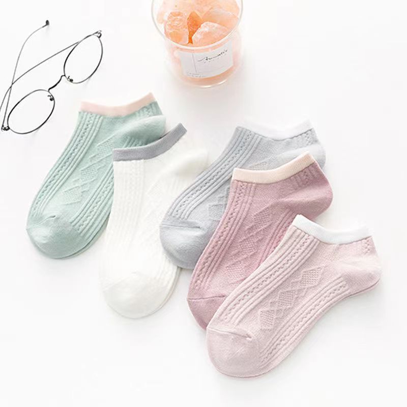 Socks women's socks spring and summer Net red explosions Japanese small fresh Joker boat Socks shaking voice welfare generation factory wholesale