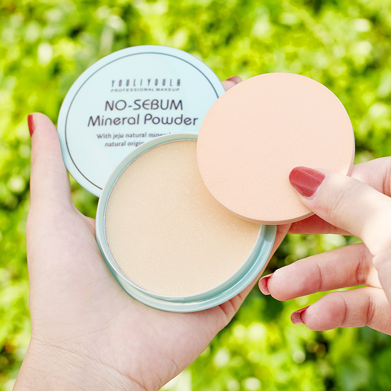 Yuri Yula Fog Face Concealer Makeup Powder Cake Lasting Moisturizing Oil Control Waterproof Pearlescent Matte Face Repair Powder Genuine