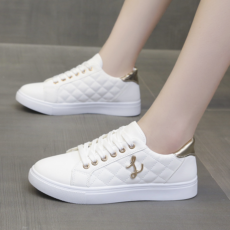 Thick-soled soft leather 2023 autumn and winter new casual versatile sports board shoes ins fashionable comfortable fashionable white shoes