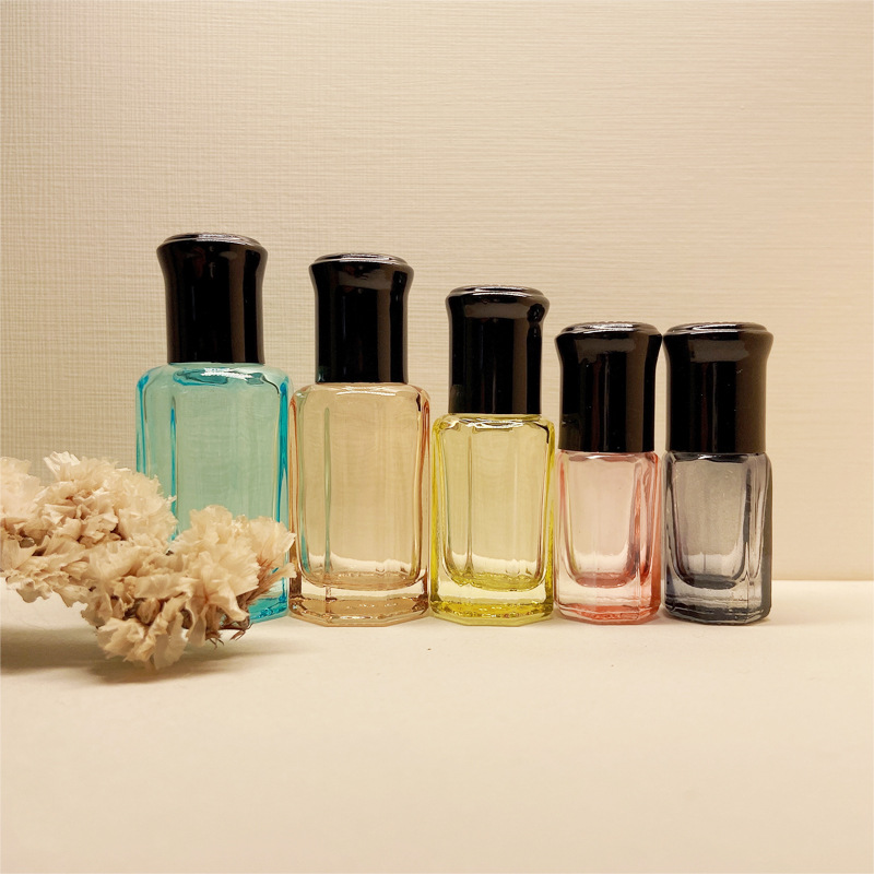 Colored glass octagonal Roller bottle sealed portable perfume sub-bottle bead bottle essential oil bottle factory direct sales