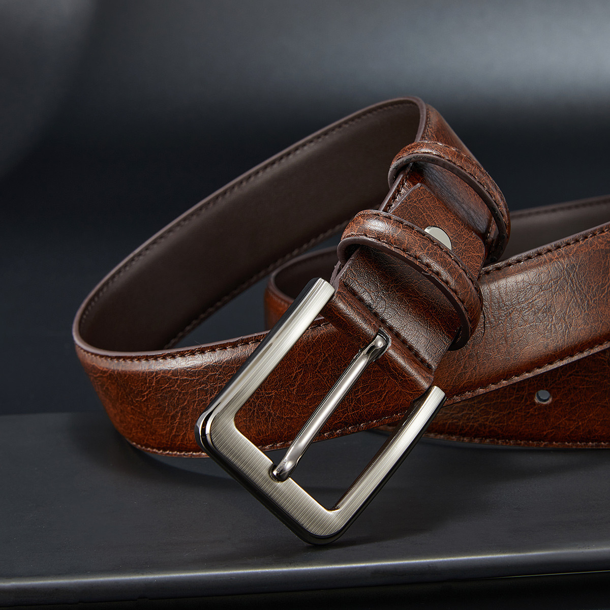 Belt men's leather casual buckle Joker cowhide Belt Men's young and middle-aged business men's pants with spot a generation of hair