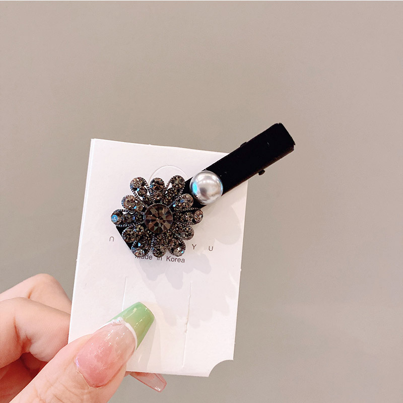 Rhinestone velvet black bangs clip high-grade side clip duckbill clip  style back head Pearl Rhinestone hairpin_voghion.com