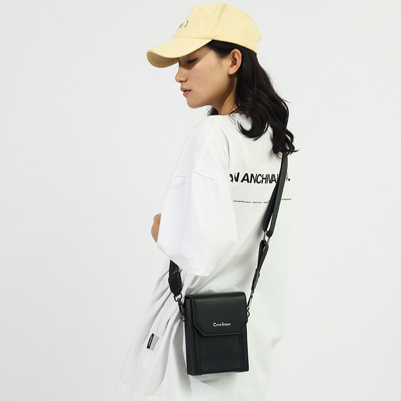 Men's Messenger Bag 2023 New Simple Mobile Phone Bag Fashion Brand Small Square Bag Fashion Shoulder Crossbody Bag Live Cross-Border