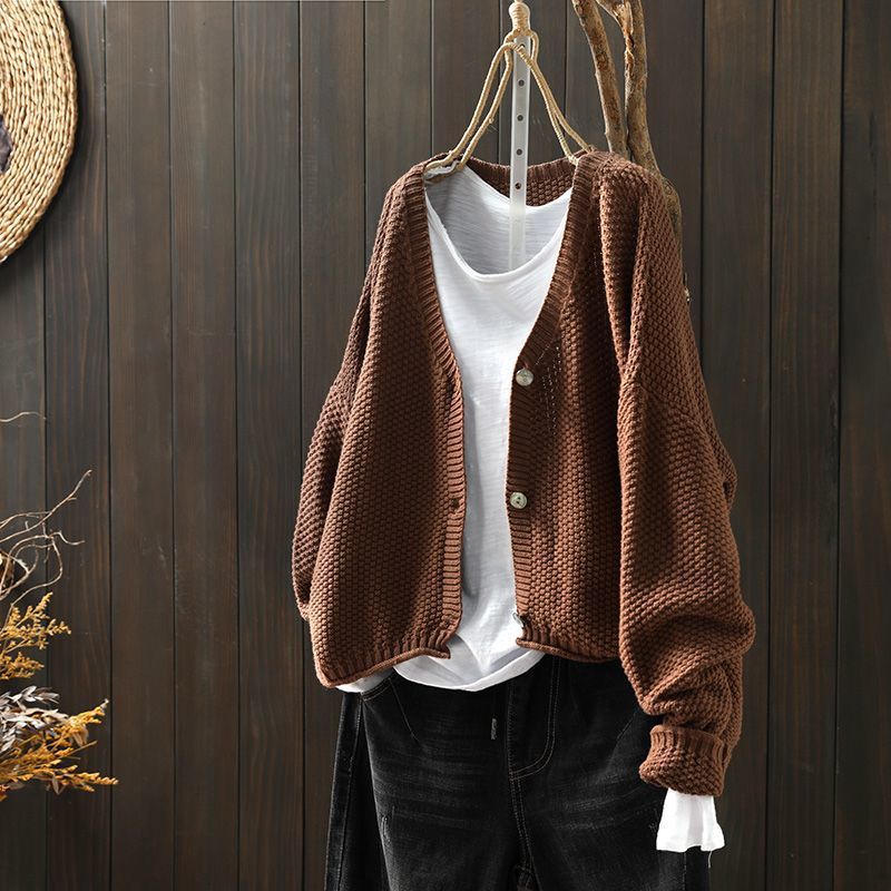 Retro long-sleeved V-neck sweater for women 2023 autumn and winter New Fashion loose slimming solid color outer sweater for women