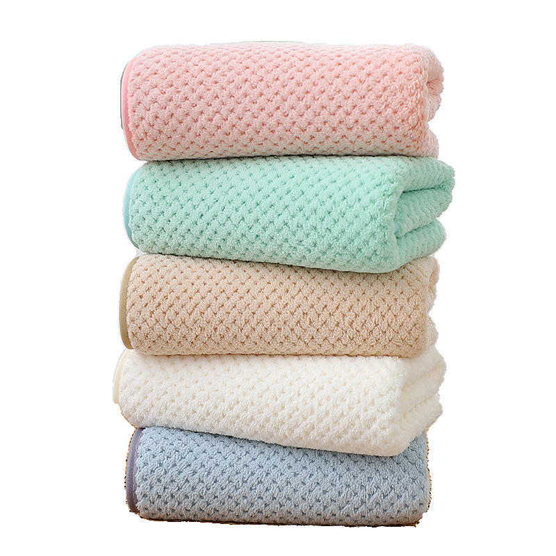 Pineapple Plaid bath towel soft skin-friendly breathable absorbent coral fleece bath towel household thickened beach towel Female Factory wholesale