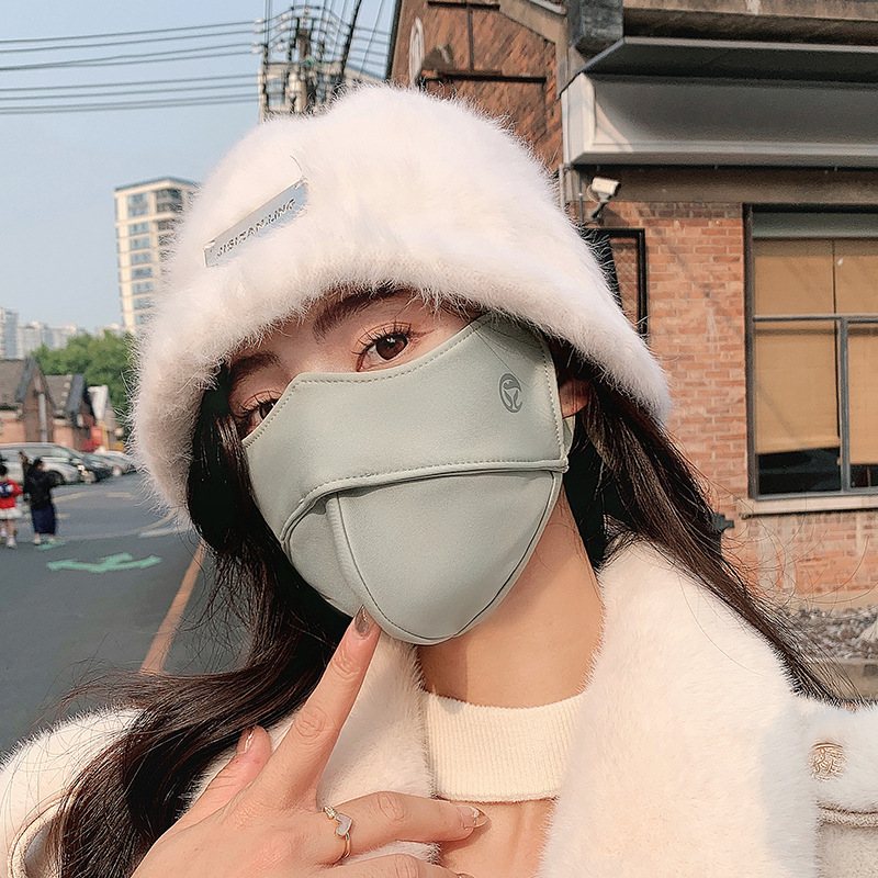 Fall/winter 5d three-dimensional fleece-lined warm mask women's eye horn fish bone does not rub makeup cold riding windproof mask black