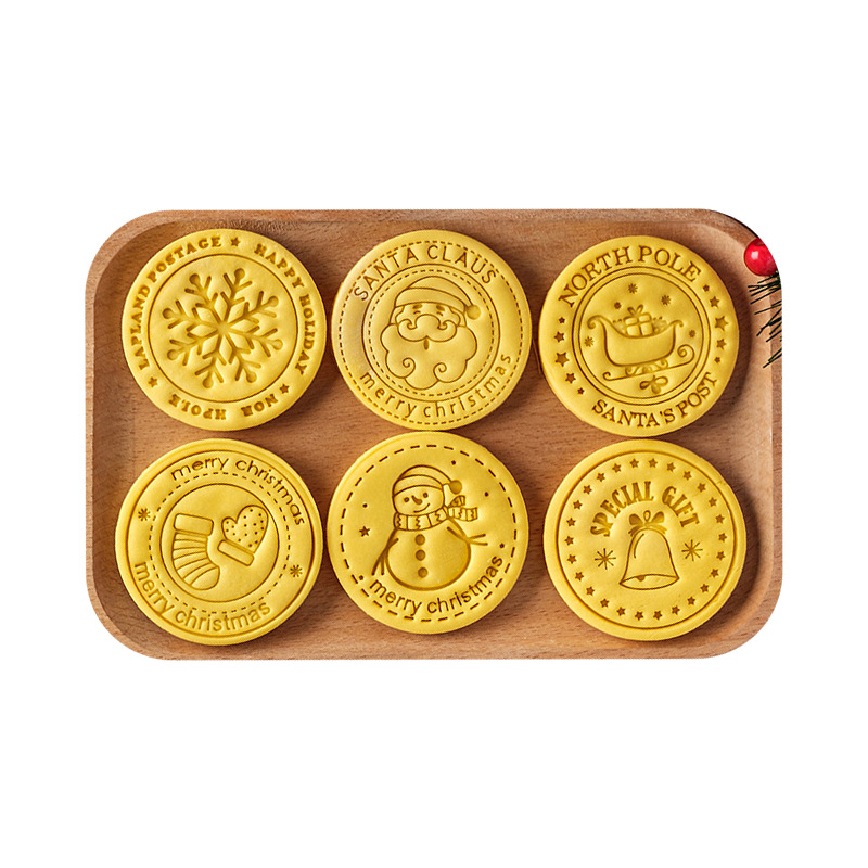 Cartoon Christmas round biscuit mold Bell sled cookie fondant mold holiday gift baking tool