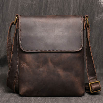 A generation of new retro Crazy Horse leather shoulder bag simple messenger bag leather men's bag large capacity ipad bag