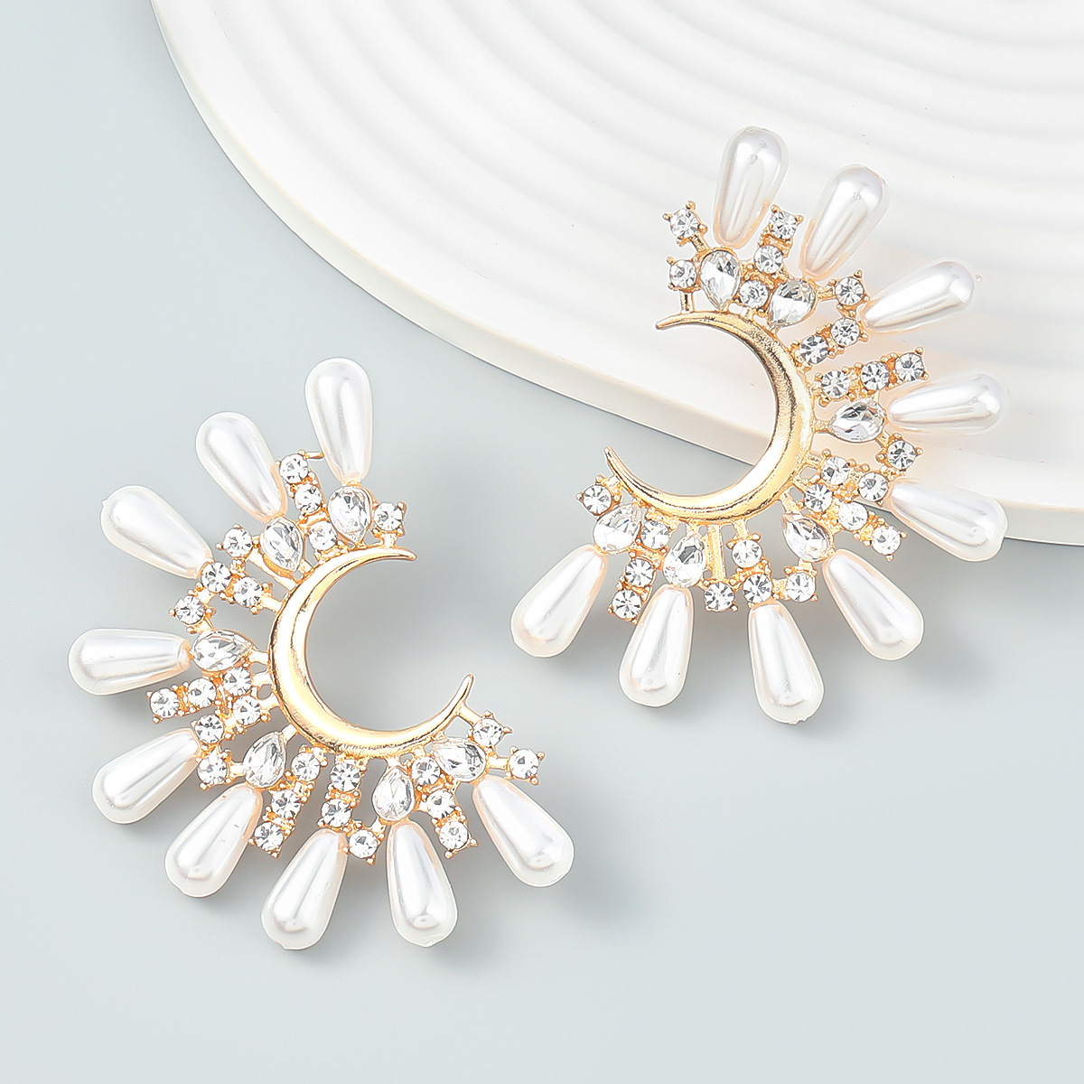 時尚半月形花卉合金鑲鑽鑲珍珠太陽花耳環女歐美網紅耳釘earrings