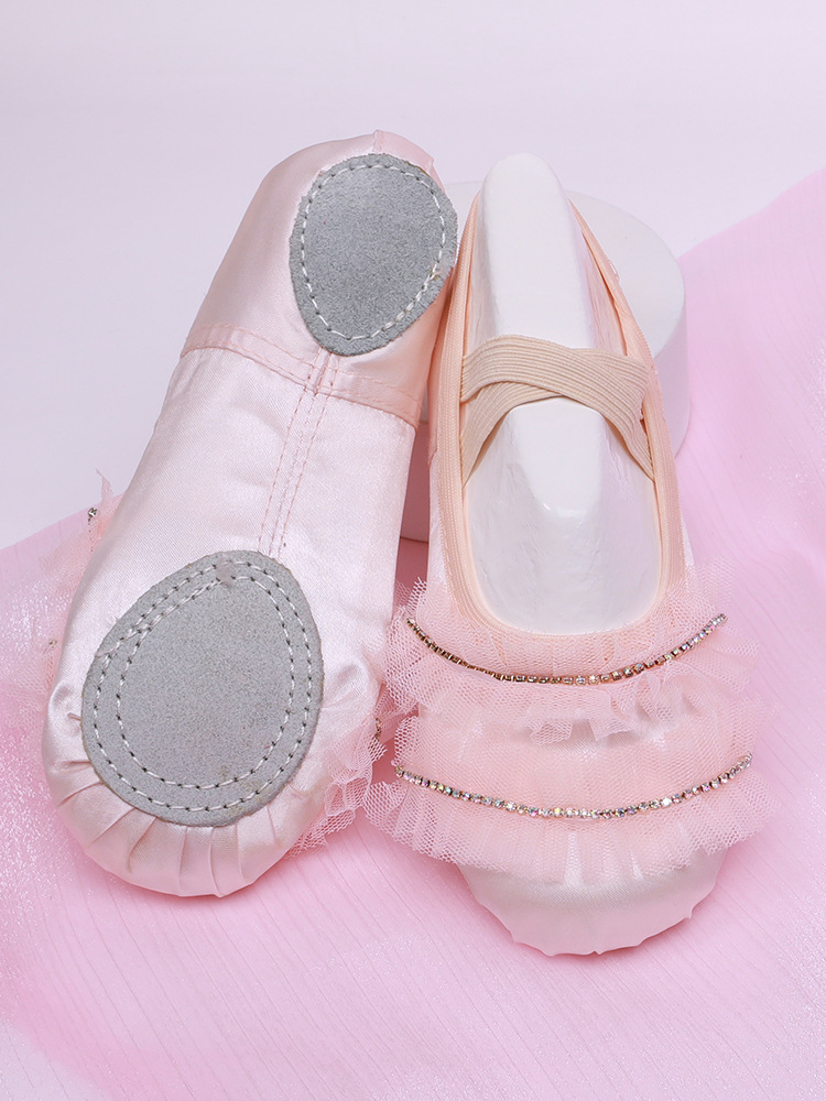 Girls' dance shoes soft-soled exercise shoes Children's Ballet Shoes Baby dancing shoes cute stage performance cat claw shoes