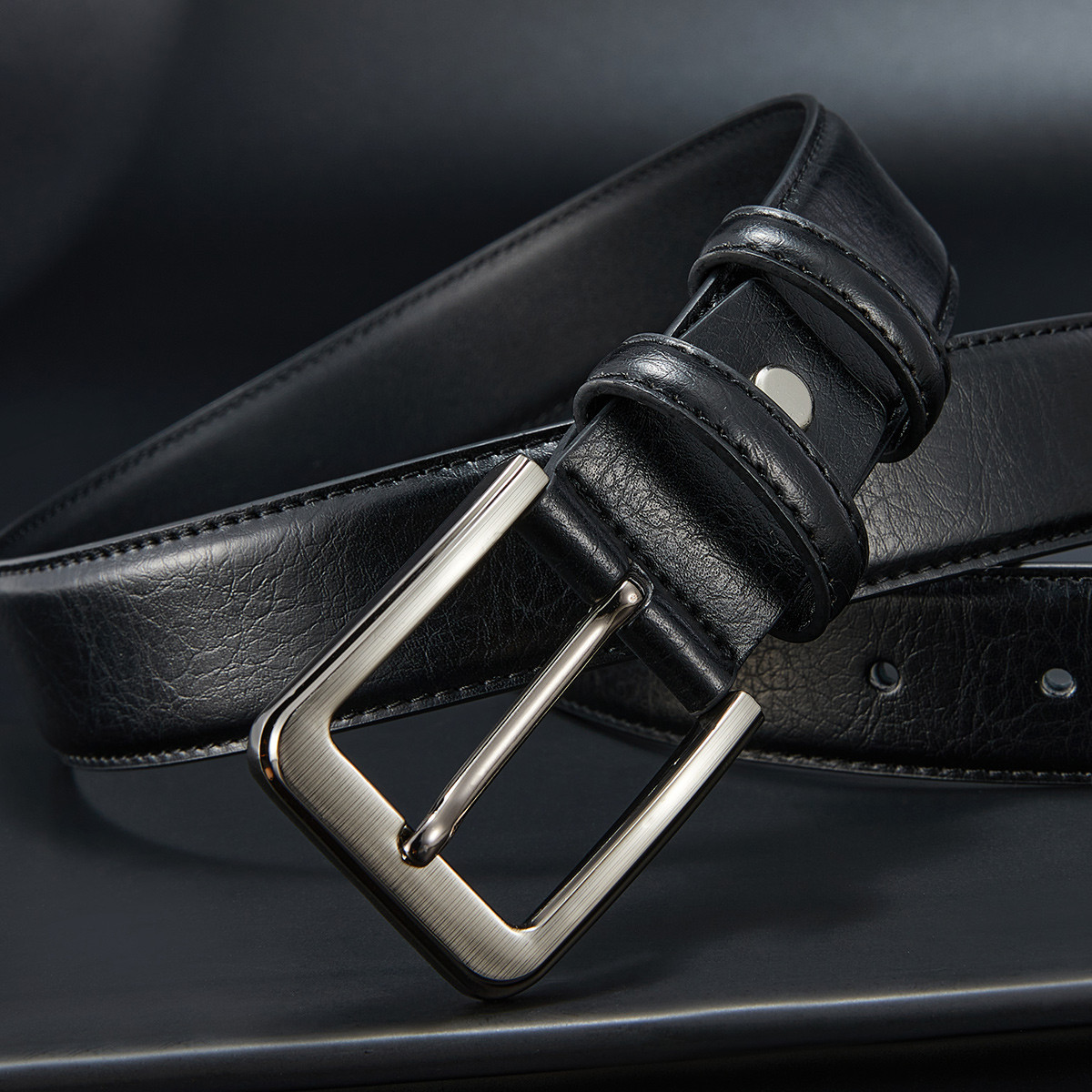 Belt men's leather casual buckle Joker cowhide Belt Men's young and middle-aged business men's pants with spot a generation of hair