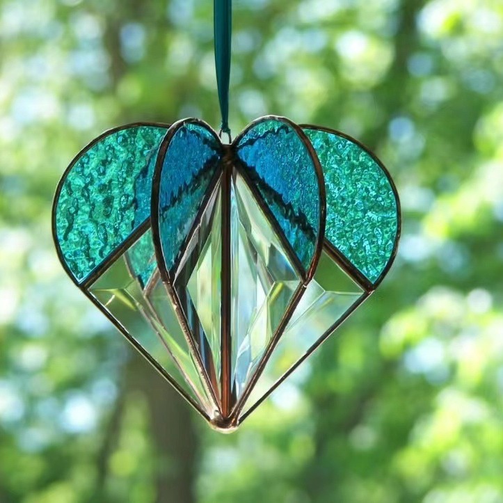 Spot Heart color Decorations cross-border alloy love rainbow ornaments source