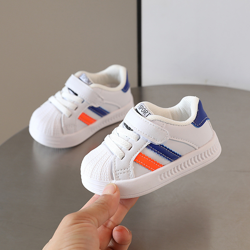 A generation of girls board shoes autumn sneakers boys baby shoes soft bottom baby toddler shoes non-slip white shoes