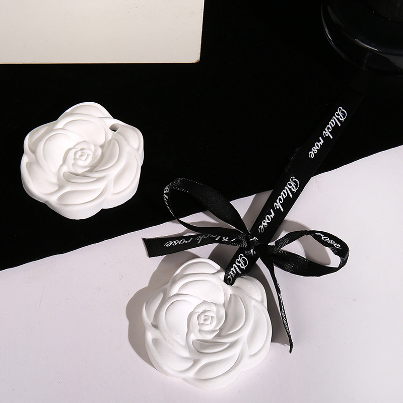 Wardrobe Aromatherapy Camellia Girl's Household Bedroom Room Indoor Wardrobe Lasting Fragrance Gypsum Fragrance Pendant