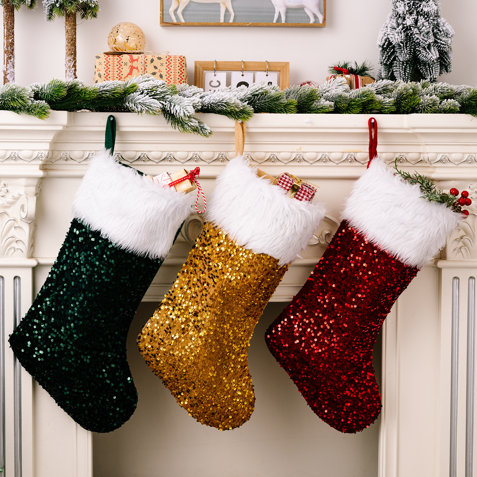 Christmas Decoration Supplies Sequin Christmas Stocking High-end Plush Christmas Stocking Red Sequin Gift Stocking_voghion.com