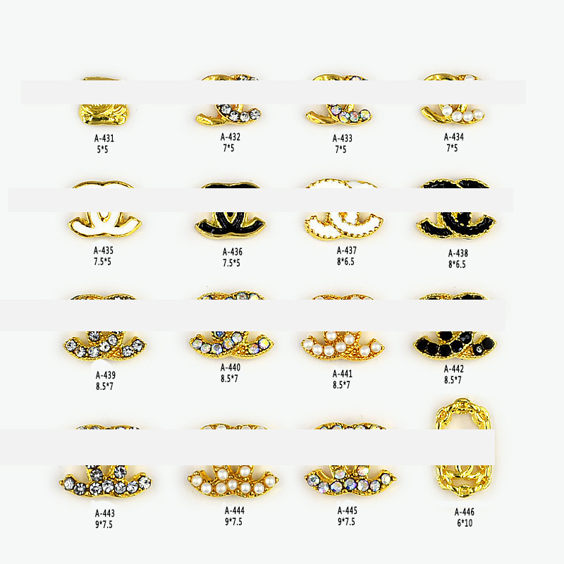 Rich family daughter gold with nail art jewelry small fragrance light luxury diy nail decoration big alloy jewelry mixed wholesale