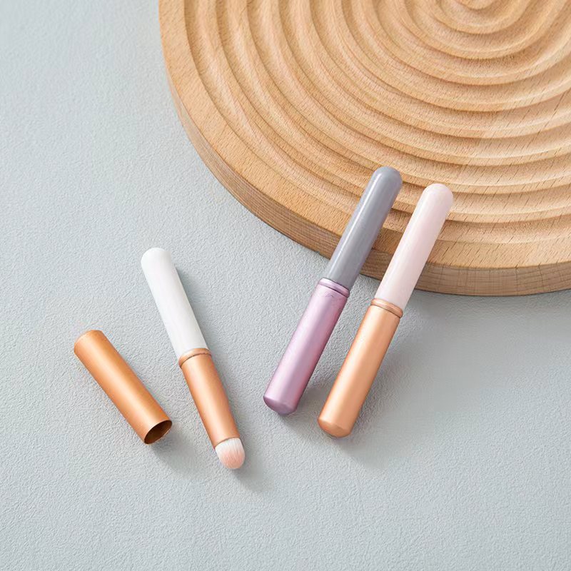 Lid Lip Brush Round Head Mini Makeup Brush Multi-function Concealer Brush Portable Short Lipstick Brush