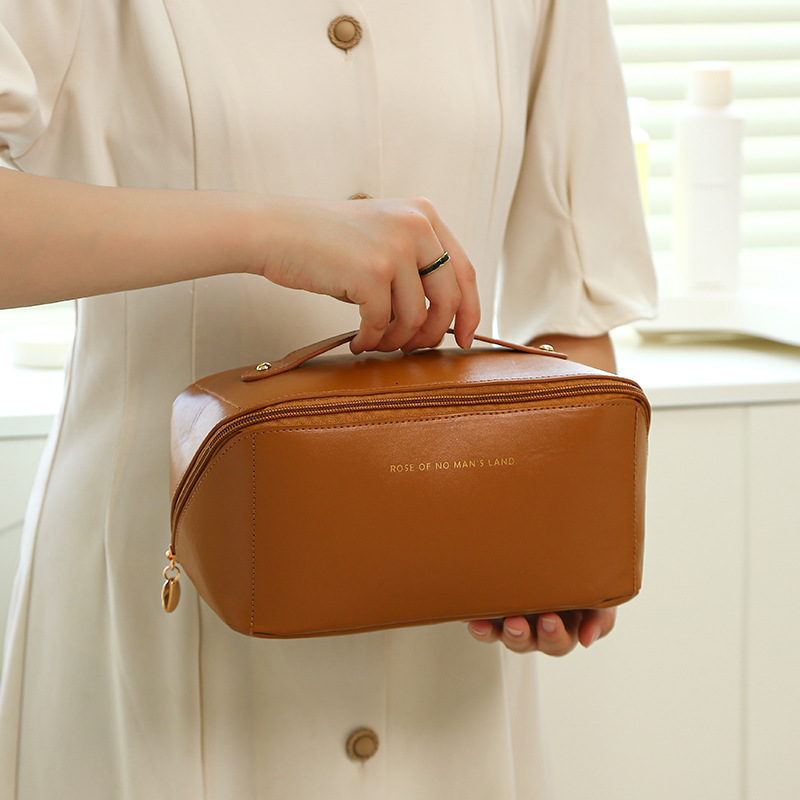 New Large Capacity Cosmetic Bag Women's ins Portable Travel Wash Bag PU Advanced Cosmetic Storage Bag Wholesale