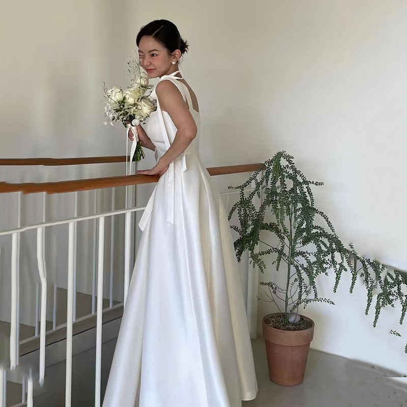 French Style Light Wedding Dress 2024 Summer Satin Sling Slimming Bride's Outgoing Yarn Dress Fairy Elegant Travel Light Wedding Dress