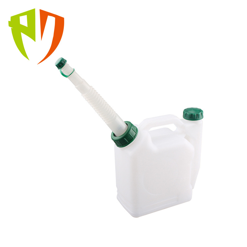 Gasoline saw lawn mower hedge trimmer gasoline saw ratio pot mini-Tiller lawn mower oil pot 0.5/0.6/1.5 sets