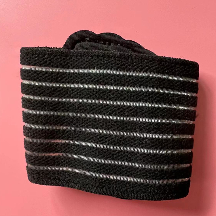 Yongquan acupoint massage forearm pad magnet massage four seasons can wear SBR velvet cloth health insole