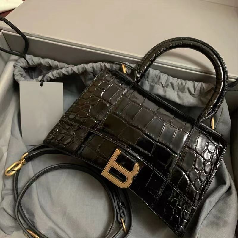 包包新款早春款高級感小眾法棍腋下包斜挎手提包高版本沙漏包